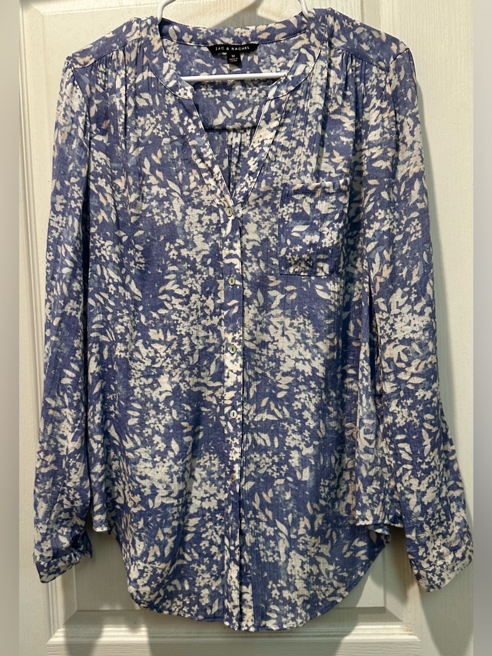 Zac & Rachel Blue White Floral Button Down Blouse EUC M